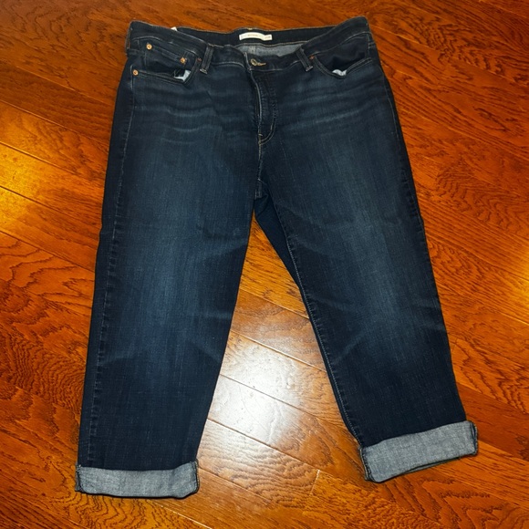 Levi's Denim - Levi's | Women’s Plus Size Dark Wash Boyfriend Crop Jeans Size 20W